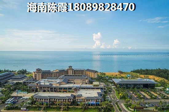 海南万宁市万宁作为著名的旅游胜地，兴隆拥有丰富的旅游资源，分布着兴隆热带花园、兴隆热带植物园、兴隆亚洲风情园、天涯雨林博物馆等旅游景点，其中的兴隆热带花园是我国政府确定的四个环境生态示范教育基地之一和物种基因库，此外，这里还是泡温泉的好地方。